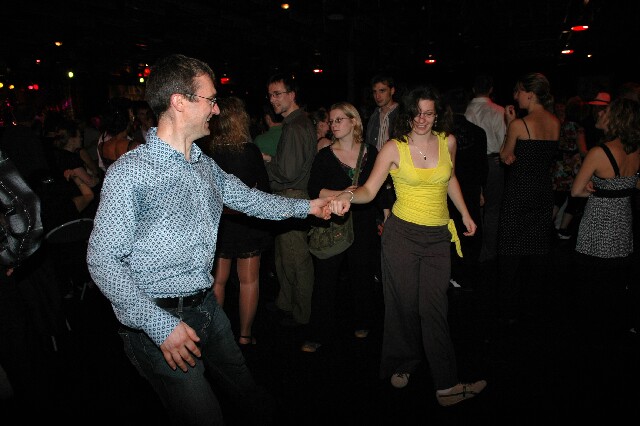 min 2007 11 10 fous swing 109